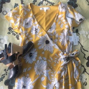 Nordy’s Yellow Floral Midi Wrap Dress Size Small